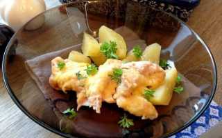 Как вкусно запечь филе курицы в духовке с картошкой