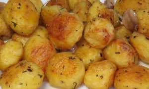 Запеченный картофель — лучшие рецепты вкусного блюда
