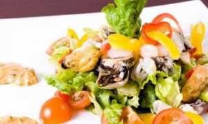 Салат с морепродуктами и болгарским перцем: рецепты