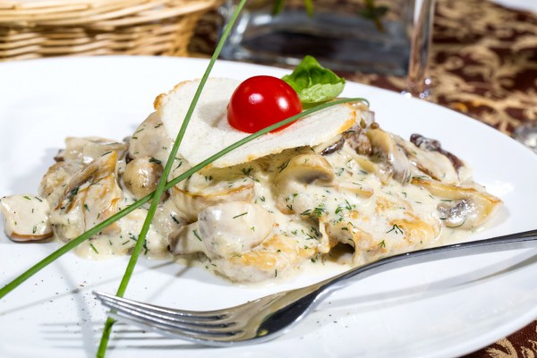 Вкусные рецепты приготовления грибов в сливочном соусе