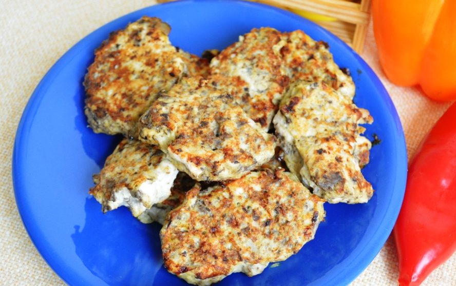 Готовим куриные оладьи с крахмалом и майонезом