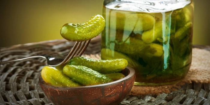 Самые вкусные рецепты маринованных огурцов на зиму