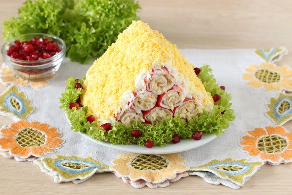 Закуска из крабовых палочек салат Монастырская изба