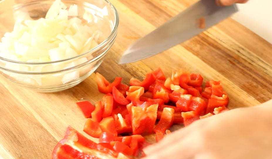 Готовим вкусную курицу в остро сладком соусе