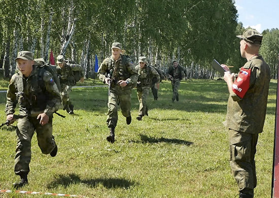 Бег в армии - разновидности физподготовки и нормативы для срочников и контрактников
