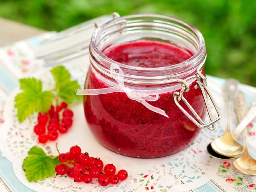 Готовим вкусное желе из красной смородины: рецепты пошагово