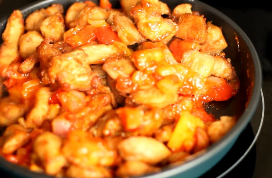 Готовим вкусную курицу в остро сладком соусе