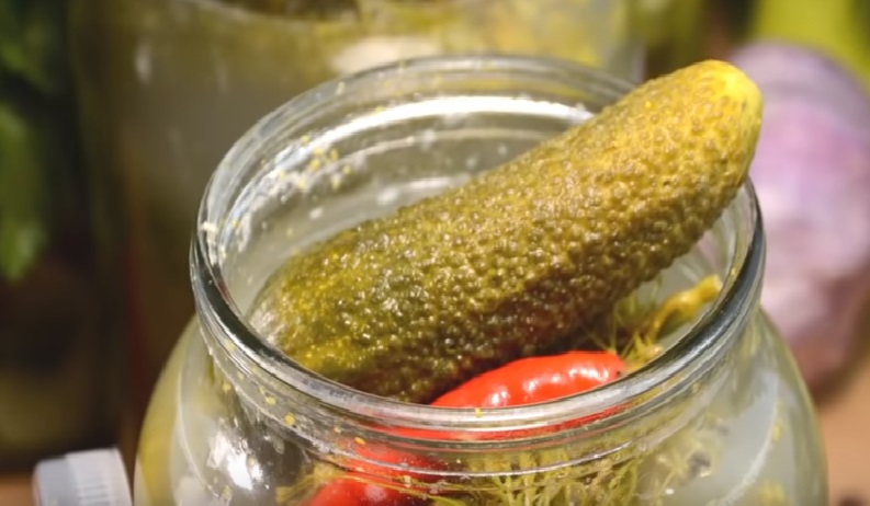 Самые вкусные рецепты маринованных огурцов на зиму
