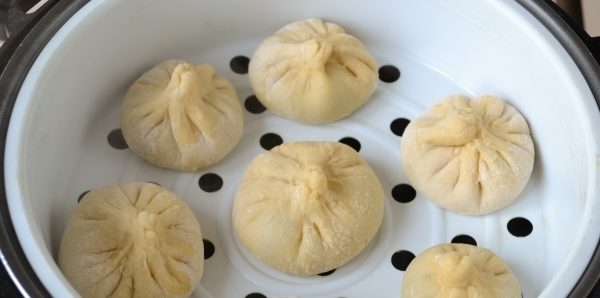 Как сварить хинкали в мультиварке на пару