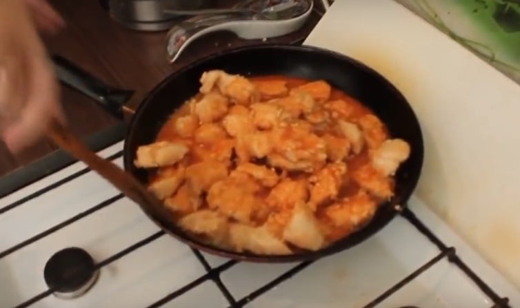 Готовим вкусную курицу в остро сладком соусе