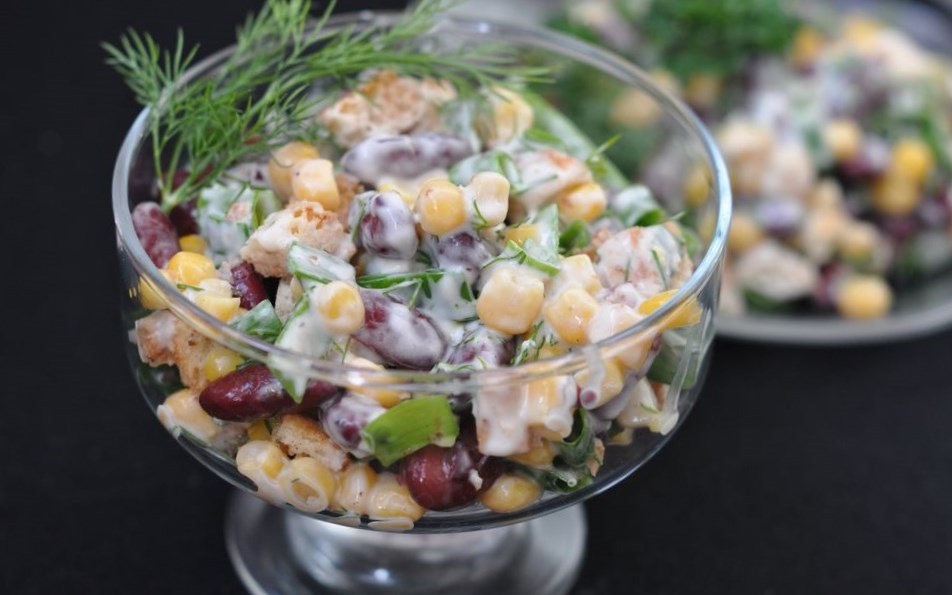 Салат с ветчиной и грибами по самым вкусным рецептам