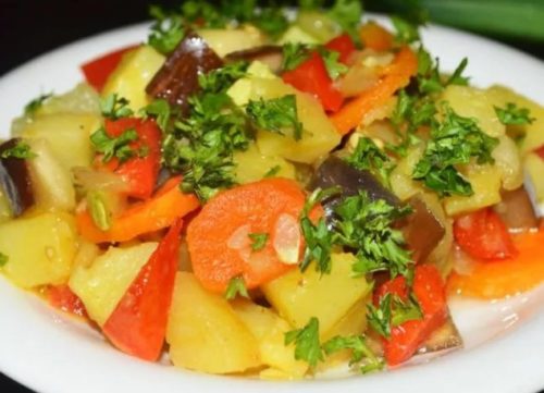 Готовим картофельное рагу на ужин с кабачками, с баклажанами, с мясом