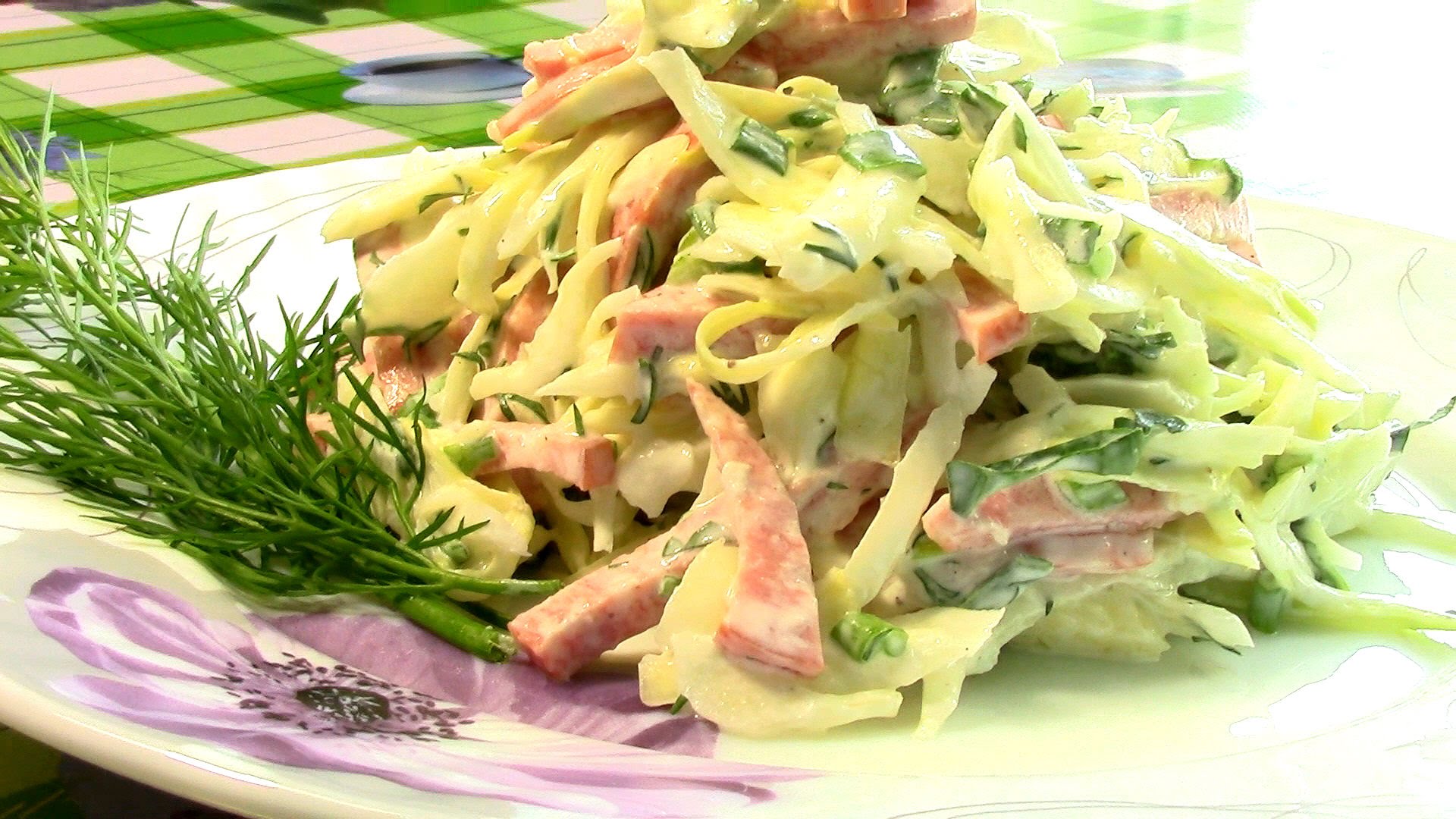 Рецепты салата с пекинской капустой и кукурузой
