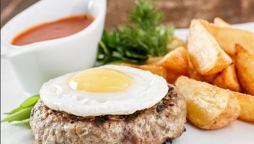 Рецепты бифштекс из говядины из фарша – классический и дополнительные варианты приготовления