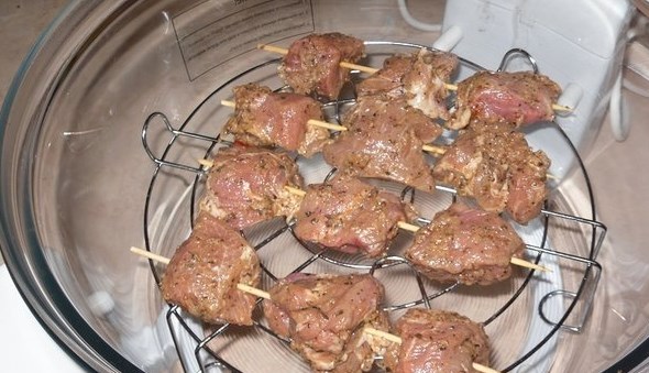 Как приготовить шашлык в аэрогриле из свинины или курицы
