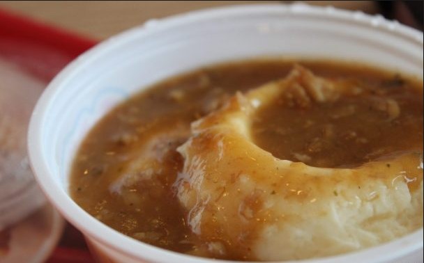 Варианты подлив для вкусного картофельного пюре на каждый день