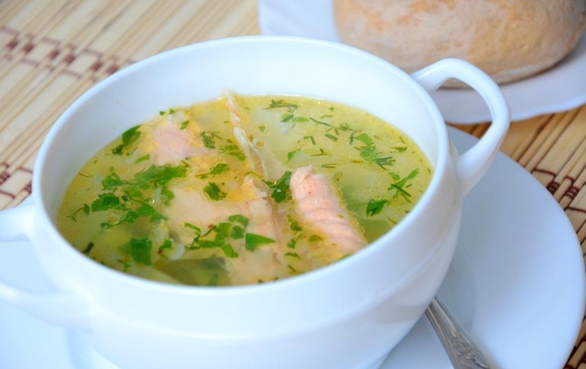 Вкусная уха из семги по классическому рецепту