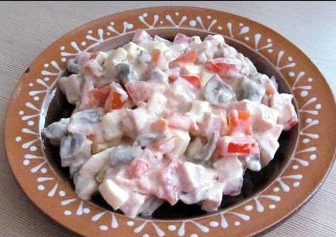 Варианты приготовления салата с сушеными грибами