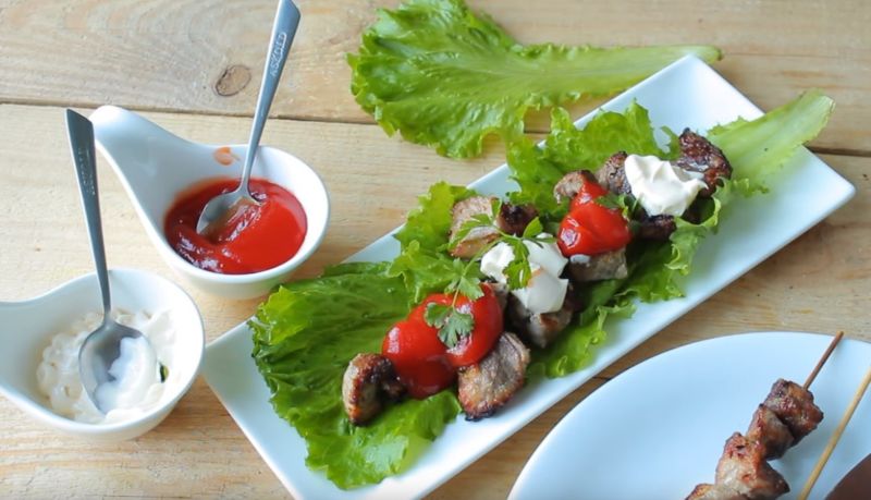 Как вкусно приготовить дома шашлык в духовке