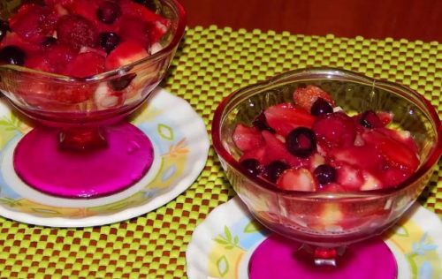 Как приготовить легкий фруктовый салат с йогуртом