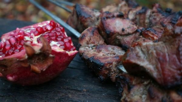Как приготовить настоящий армянский шашлык