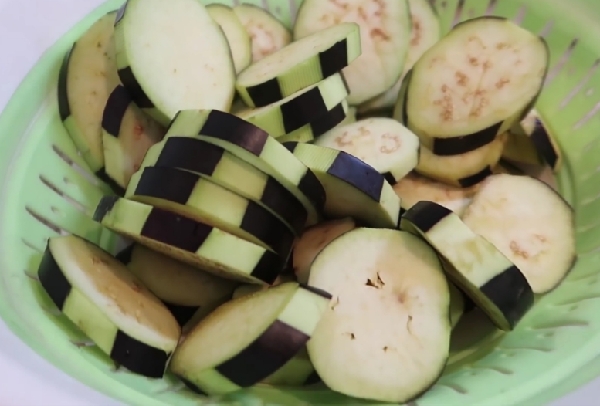 Баклажаны жареные – быстрые рецепты приготовления вкусных блюд