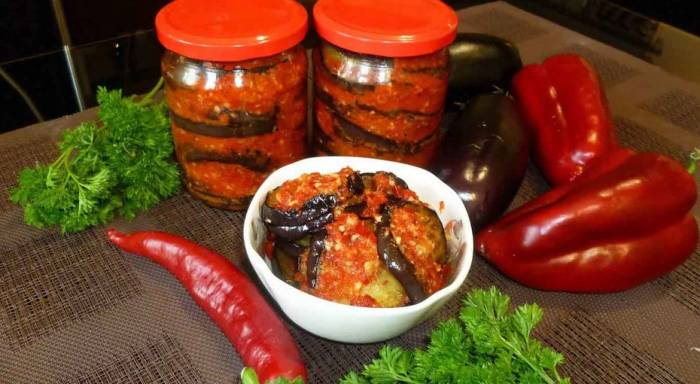 Баклажаны жареные с чесноком: рецепты с разными добавками