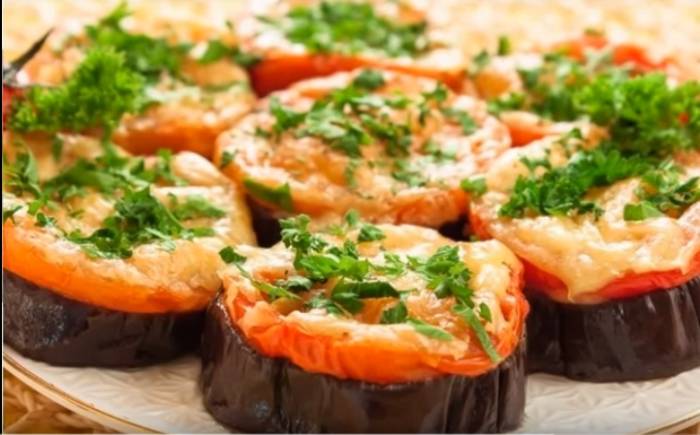Баклажаны жареные с чесноком: рецепты с разными добавками