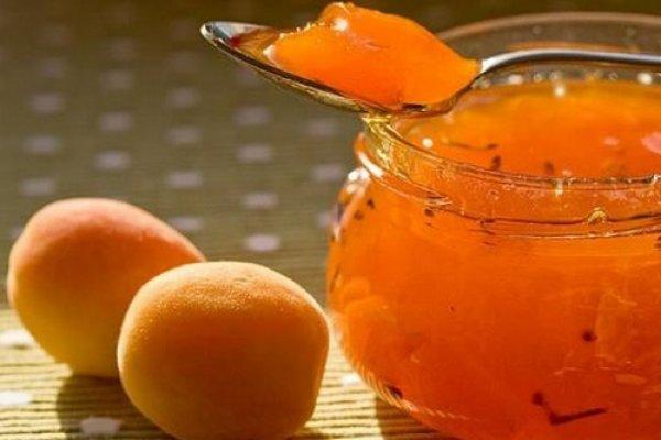 Варенье с абрикосов с лимоном дольками