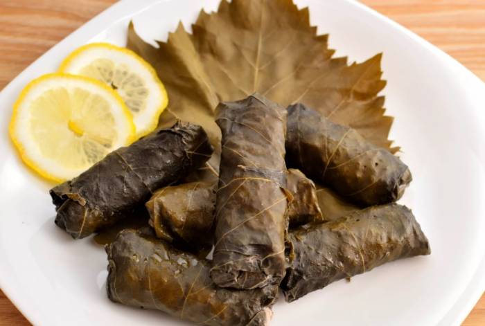 Голубцы из виноградных листьев - простые и вкусные рецепты приготовления долмы