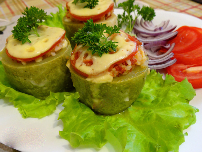 Как сделать фаршированные кабачки кольцами, лодочками