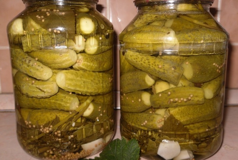 Болгарские маринованные огурцы