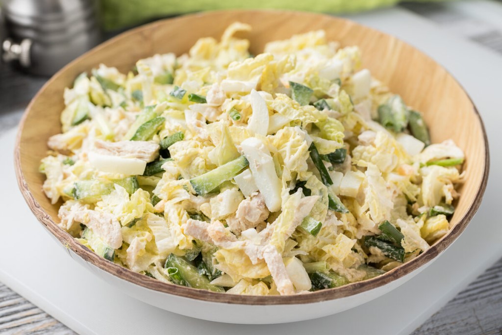 Рецепты салата с пекинской капустой и кукурузой