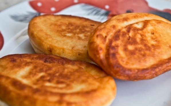Как приготовить самые вкусные оладьи на кефире