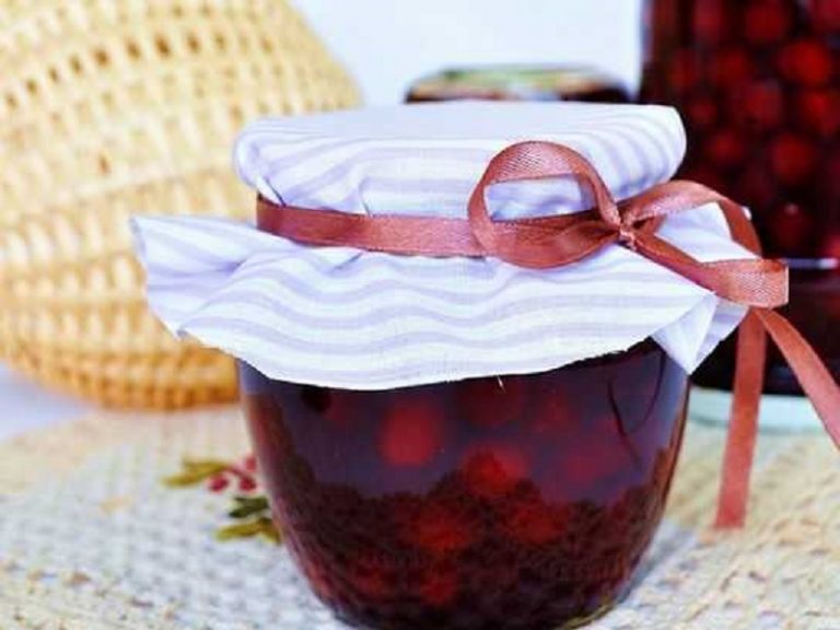 Рецепты компота из боярышника - польза и вред продукта