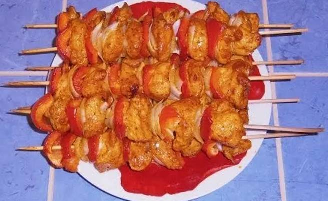 Как сделать сочный мясной шашлык в духовке