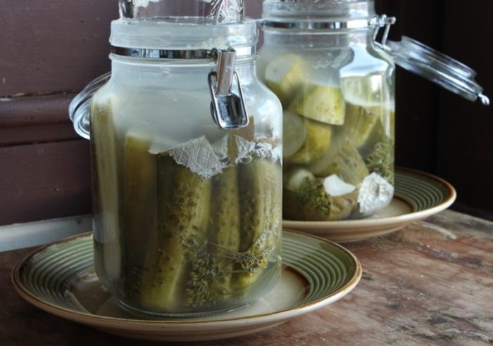 Маринованные огурцы помутнели
