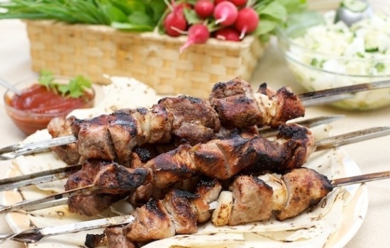Как мариновать мясо на шашлык в кефире