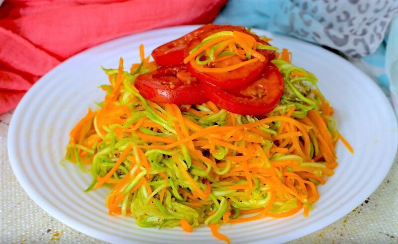 Готовим закусочный салат из кабачков по-корейски
