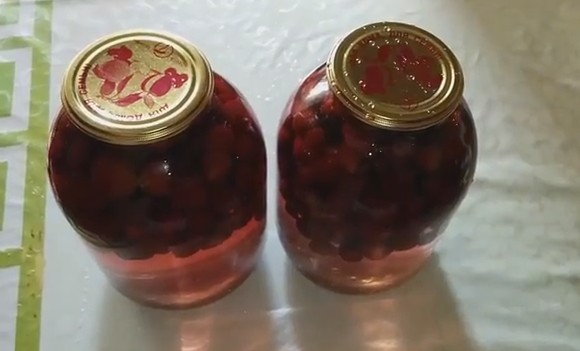 Компот из красной смородины на зиму в банке