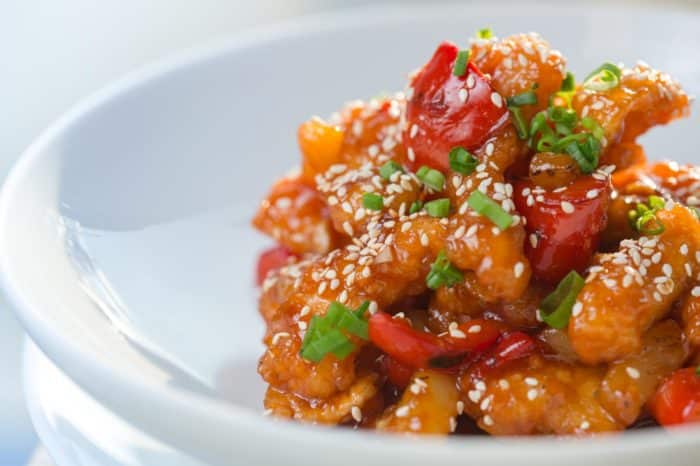 Готовим вкусную курицу в остро сладком соусе