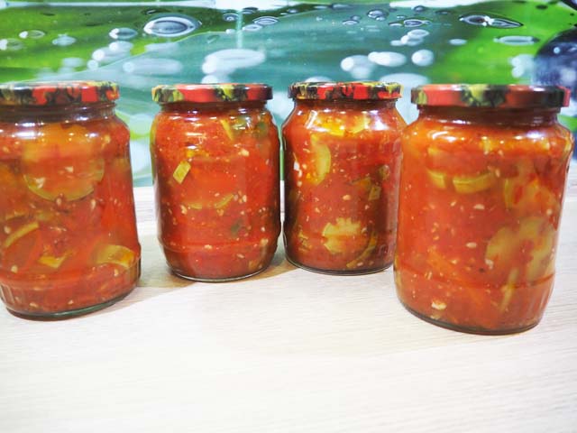 Кабачковое лечо с чесноком