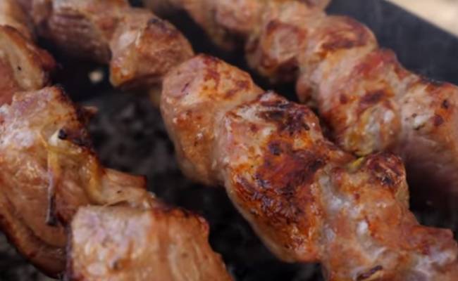 Как мариновать шашлык из свинины с лимоном