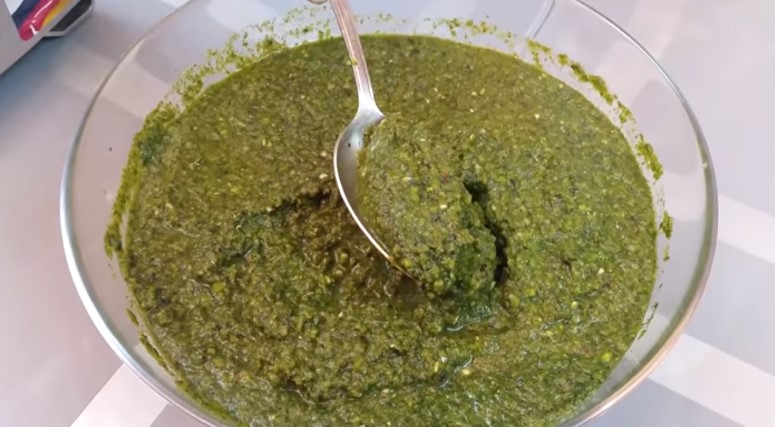 Аджика зеленая