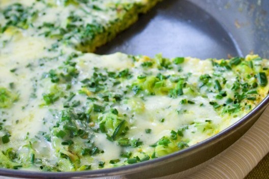 Кабачковый омлет с сыром и помидором: лучшие рецепты