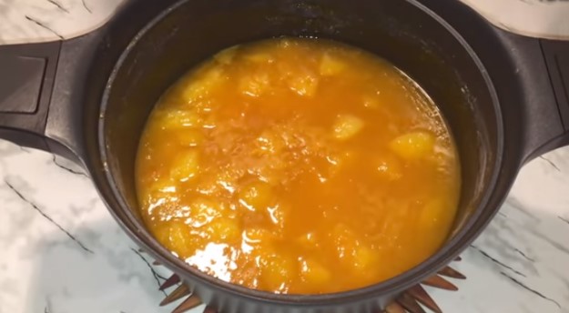 Варенье с абрикосов с лимоном дольками