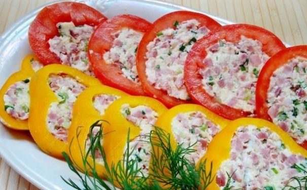 Рецепты холодной закуски - перец фаршированный сыром