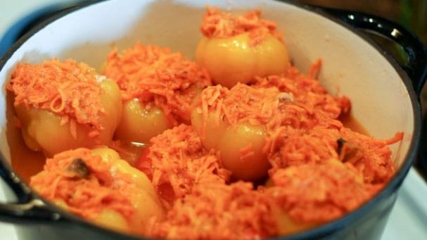 Готовим перец фаршированный морковью и луком на зиму