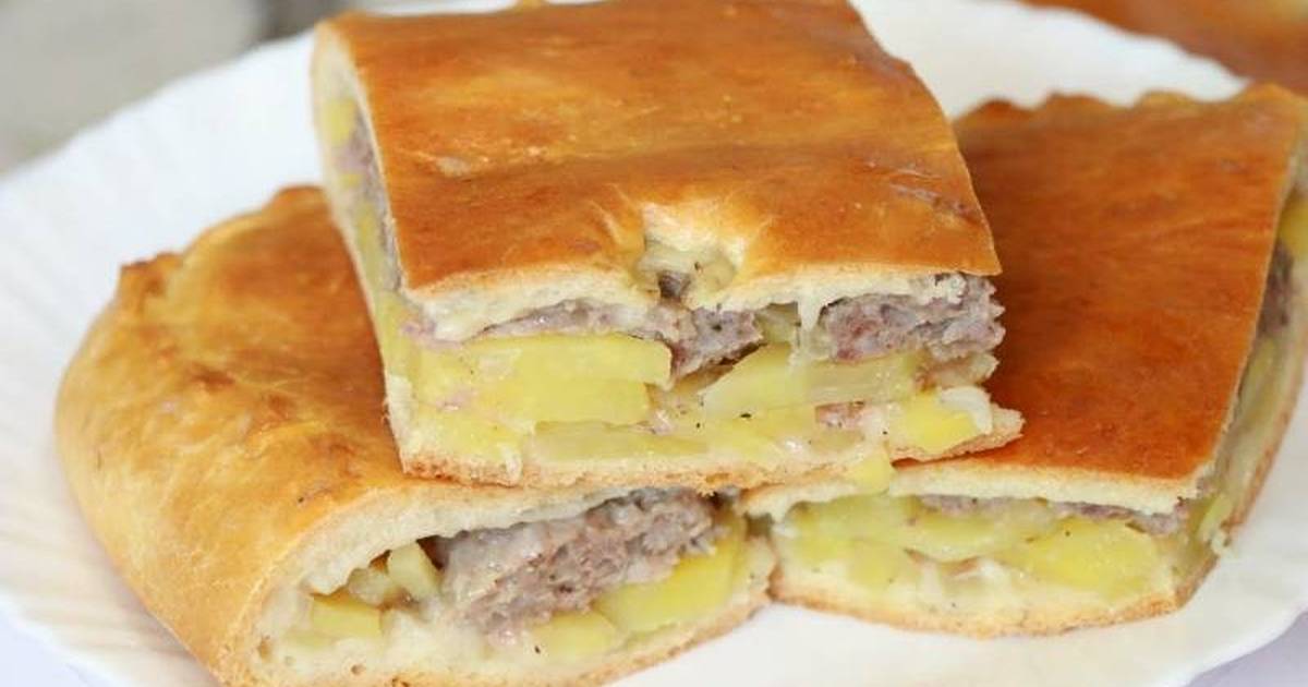 Как приготовить мясной пирог с фаршем и картошкой в духовке