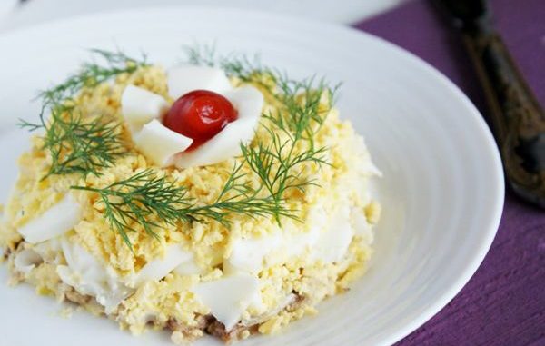 Готовим салат Людмила с ветчиной, грибами и курицей